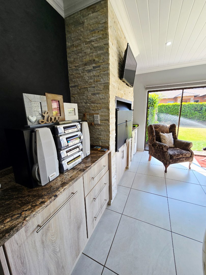 3 Bedroom Property for Sale in Wilkoppies North West